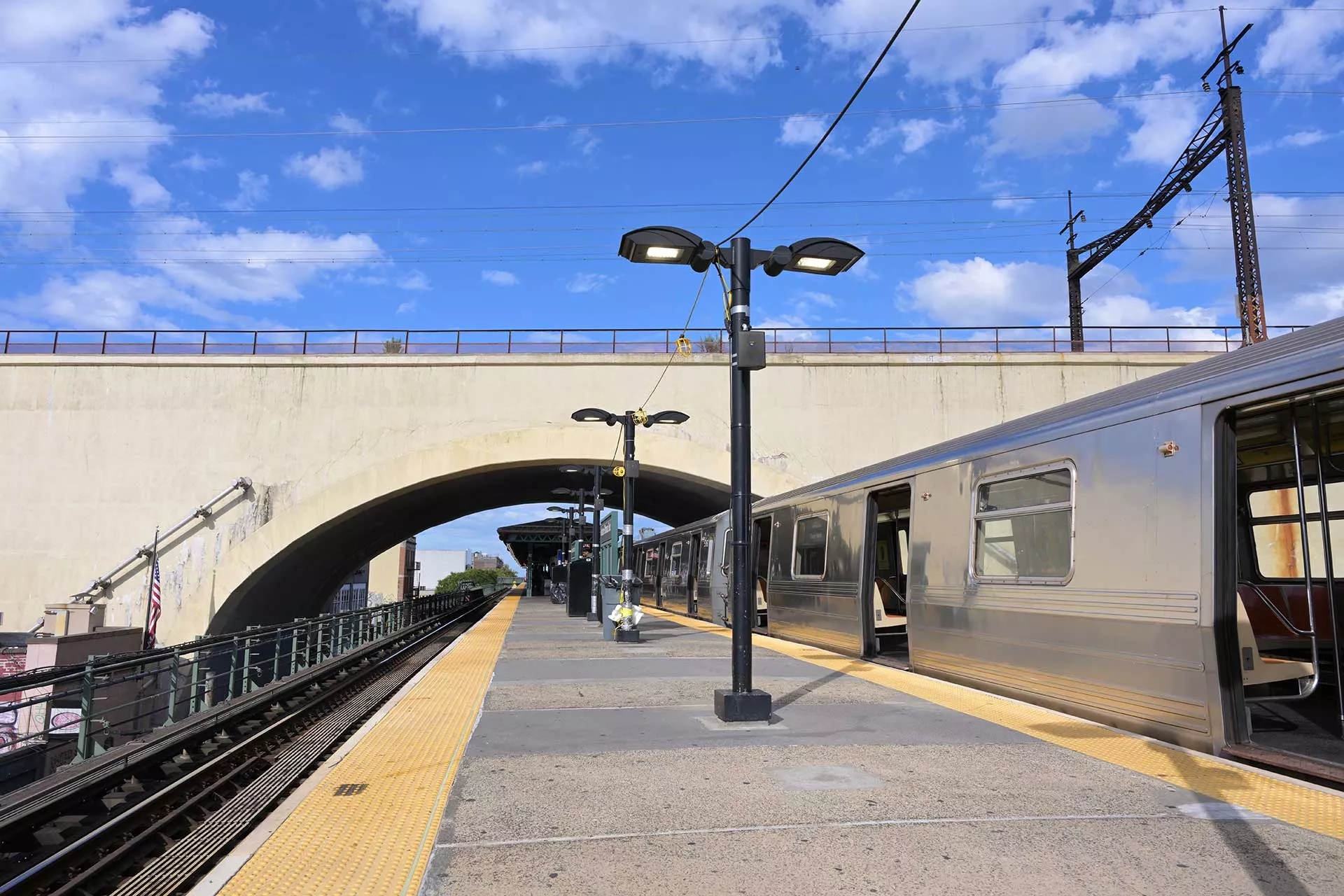 Astoria ditmars boulevard station august 2025 69b859ee41441